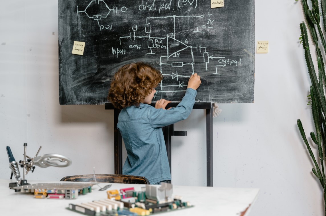  RIF opens Researchers in Schools 2026-27 - and for the first time, pupils can come to your lab